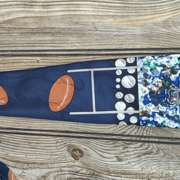 Izzy Football Tie Made In The New South Africa - Picture 4 of 10